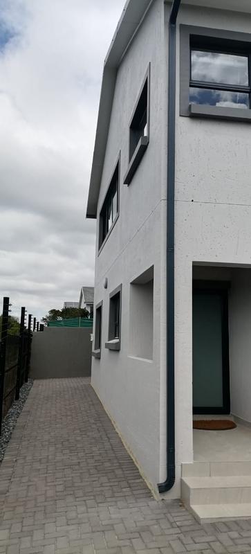 2 Bedroom Property for Sale in Tergniet Western Cape